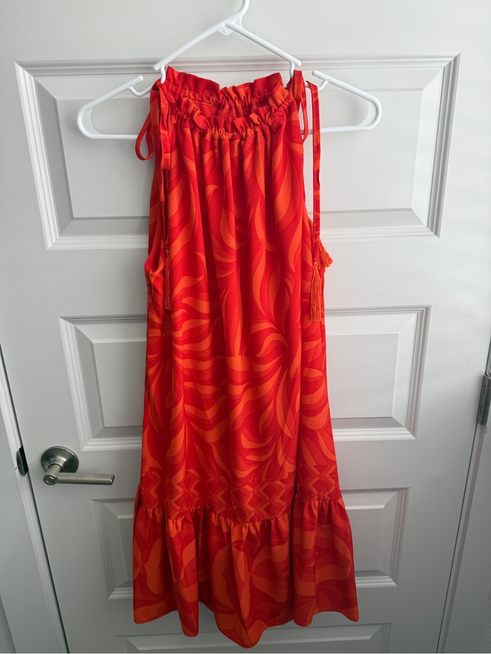 Taylor Printed Shift Tassel Halter Dress – Orange Abstract Print – Size Medium
